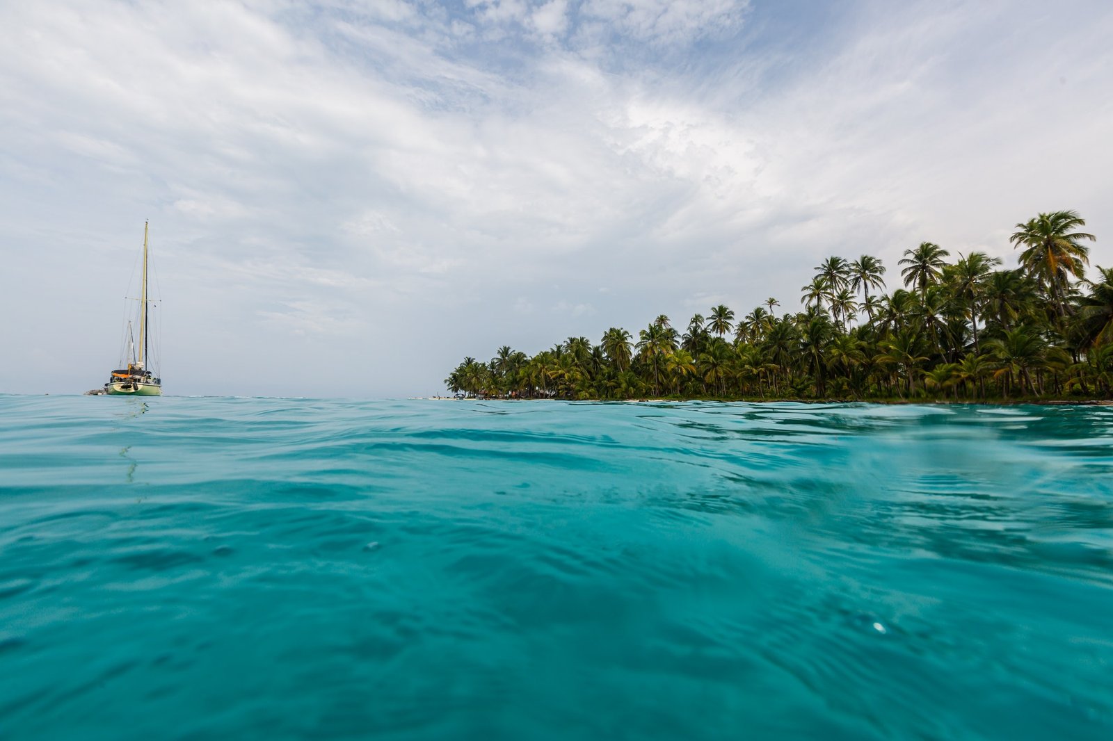 Beautiful scenery of the ocean under the cloudy sky in San Blas Islands, Panama